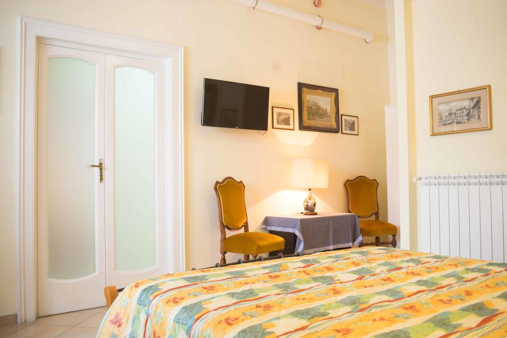 B&B Graziani Relais Наполи Екстериор снимка