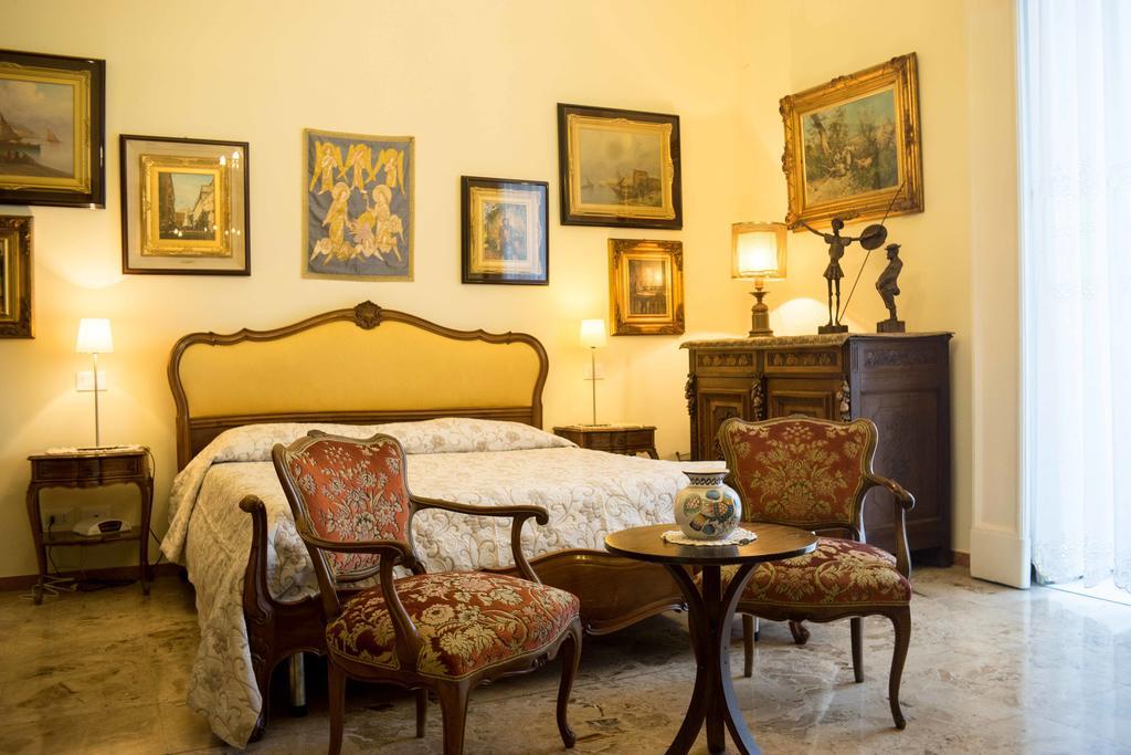 B&B Graziani Relais Наполи Екстериор снимка