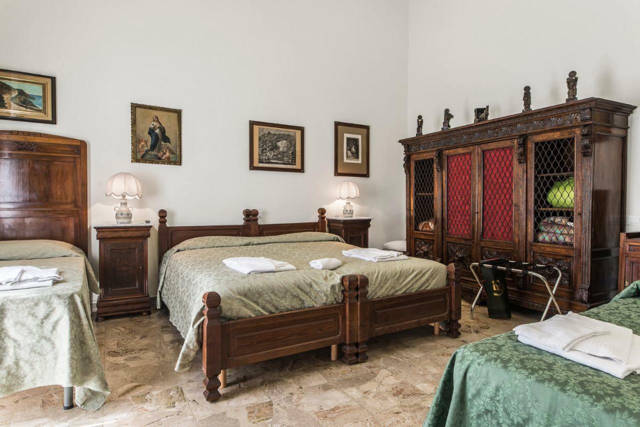B&B Graziani Relais Наполи Екстериор снимка