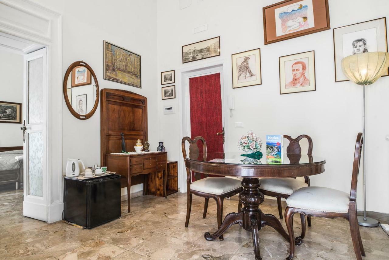 B&B Graziani Relais Наполи Екстериор снимка