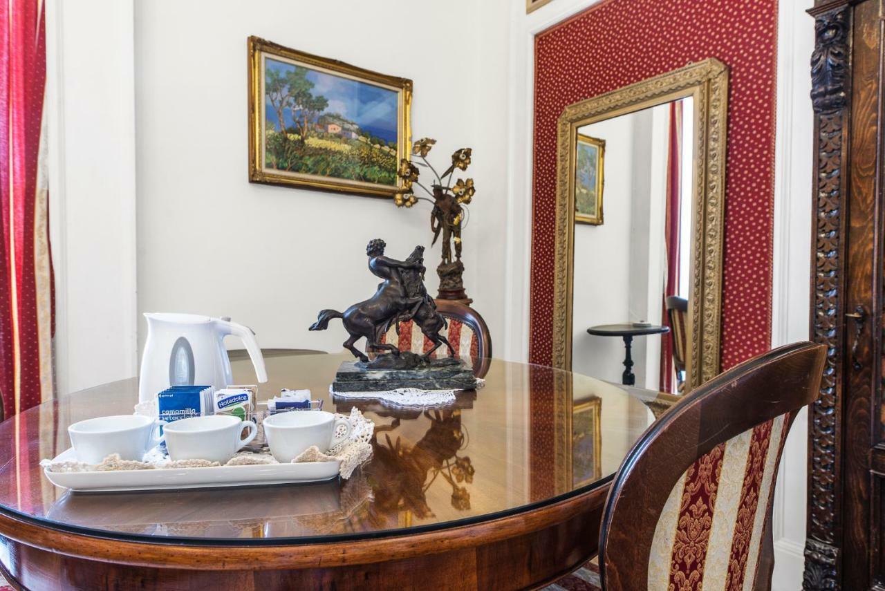 B&B Graziani Relais Наполи Екстериор снимка