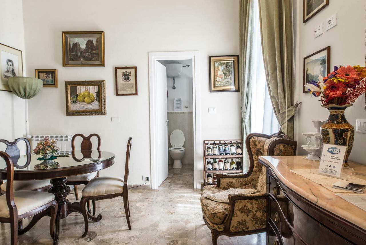 B&B Graziani Relais Наполи Екстериор снимка